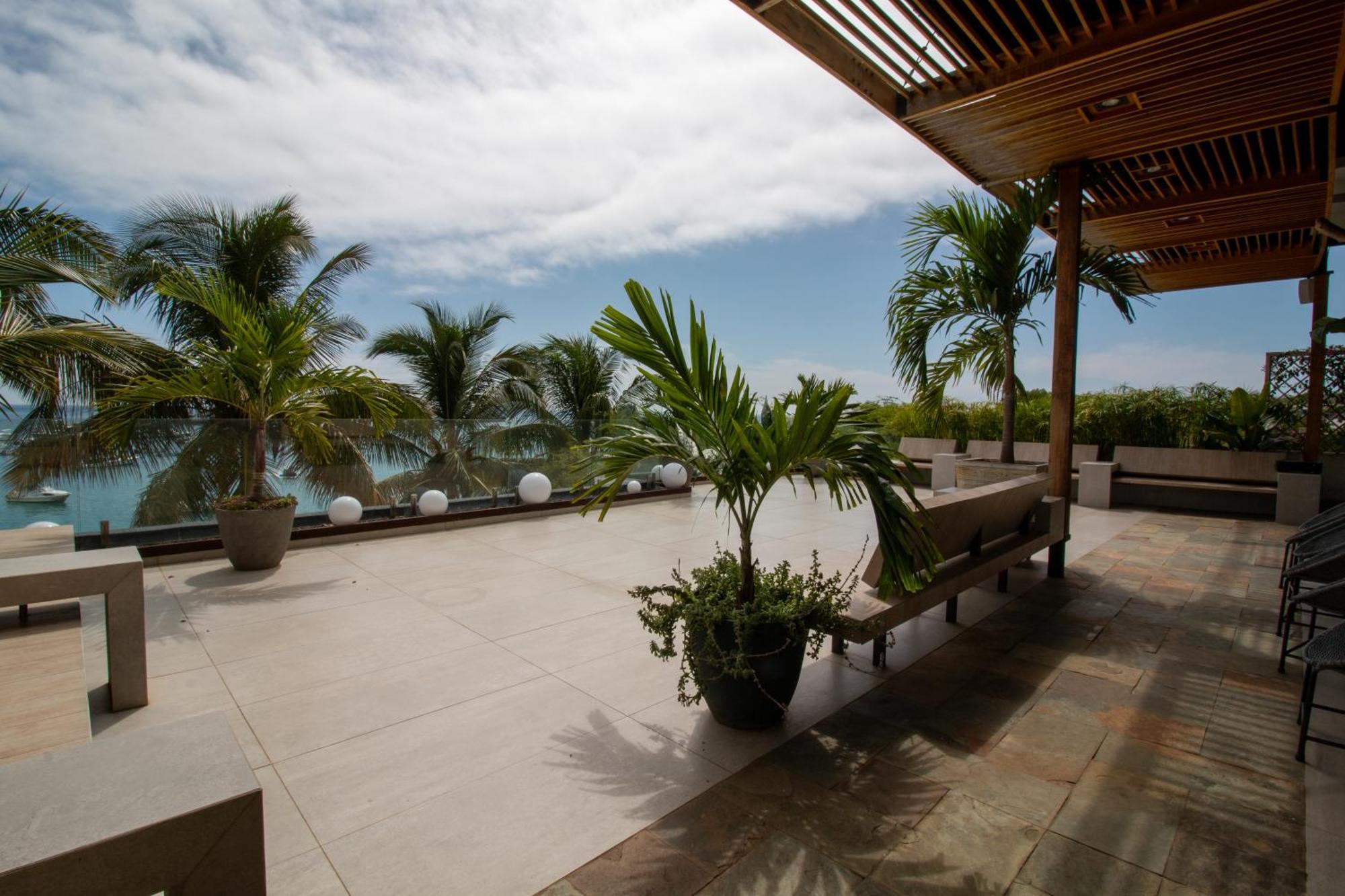 Отель Golden Bay Galapagos Пуэрто-Бакерисо-Морено Экстерьер фото