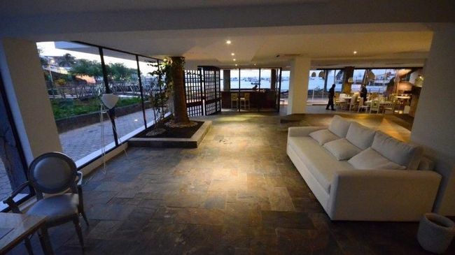Отель Golden Bay Galapagos Пуэрто-Бакерисо-Морено Интерьер фото